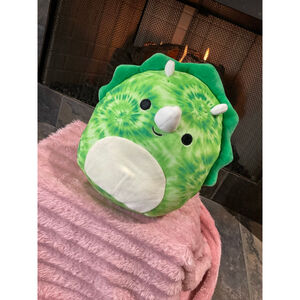 Squishmallows Stuffed Animal Green White Triceratops 8”
